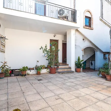 Domo Santu Jorji דירה